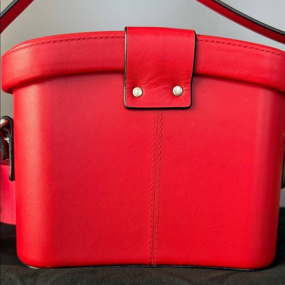Rag & Bone Leather Crossbody Binocular Bag w/Top Handle in "Barrow" in Fiery Red - Picture 4 of 16